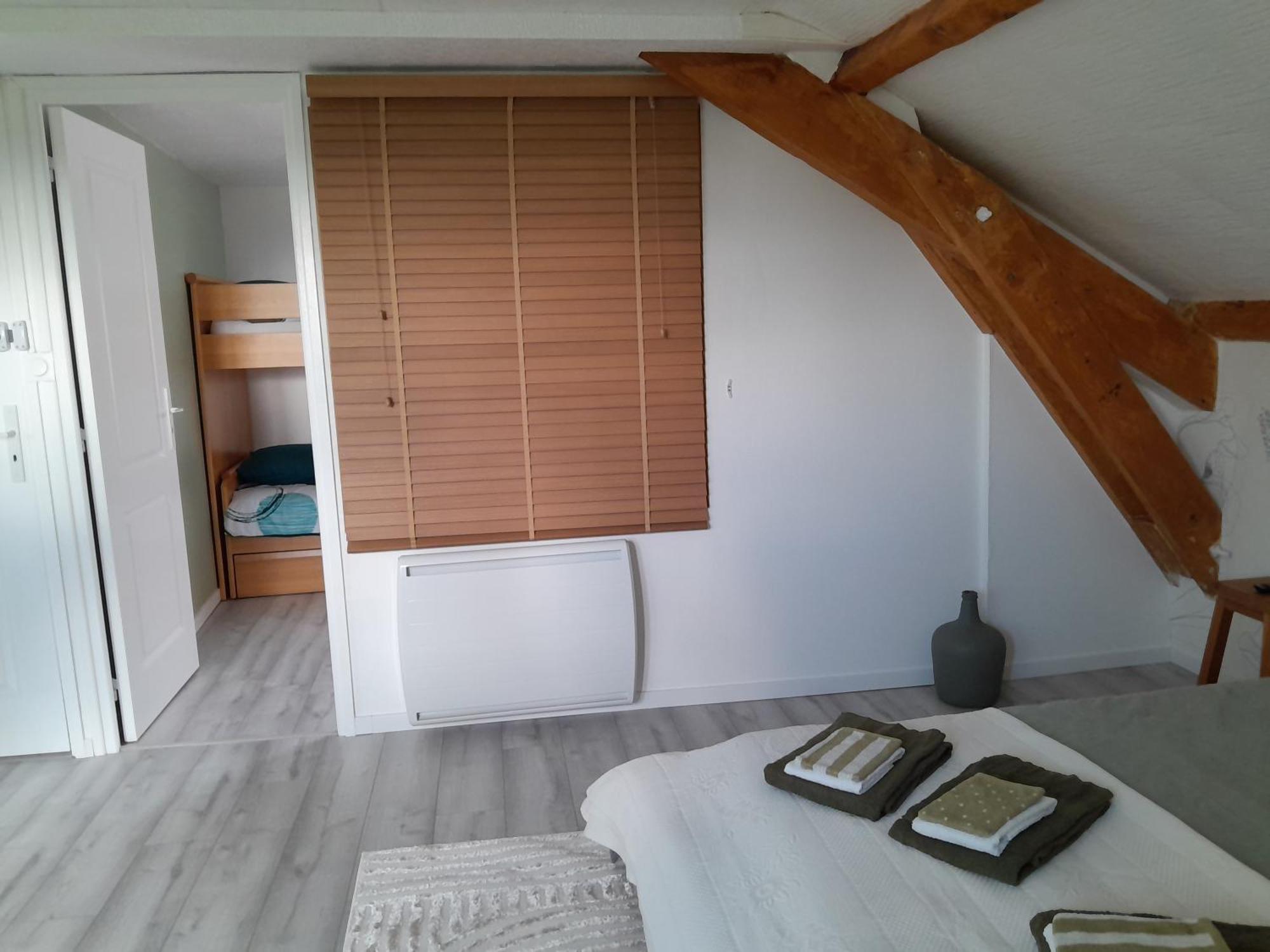Chambres D Hotes Au P'Tit Bonheur Campagnard Jarnosse Room photo